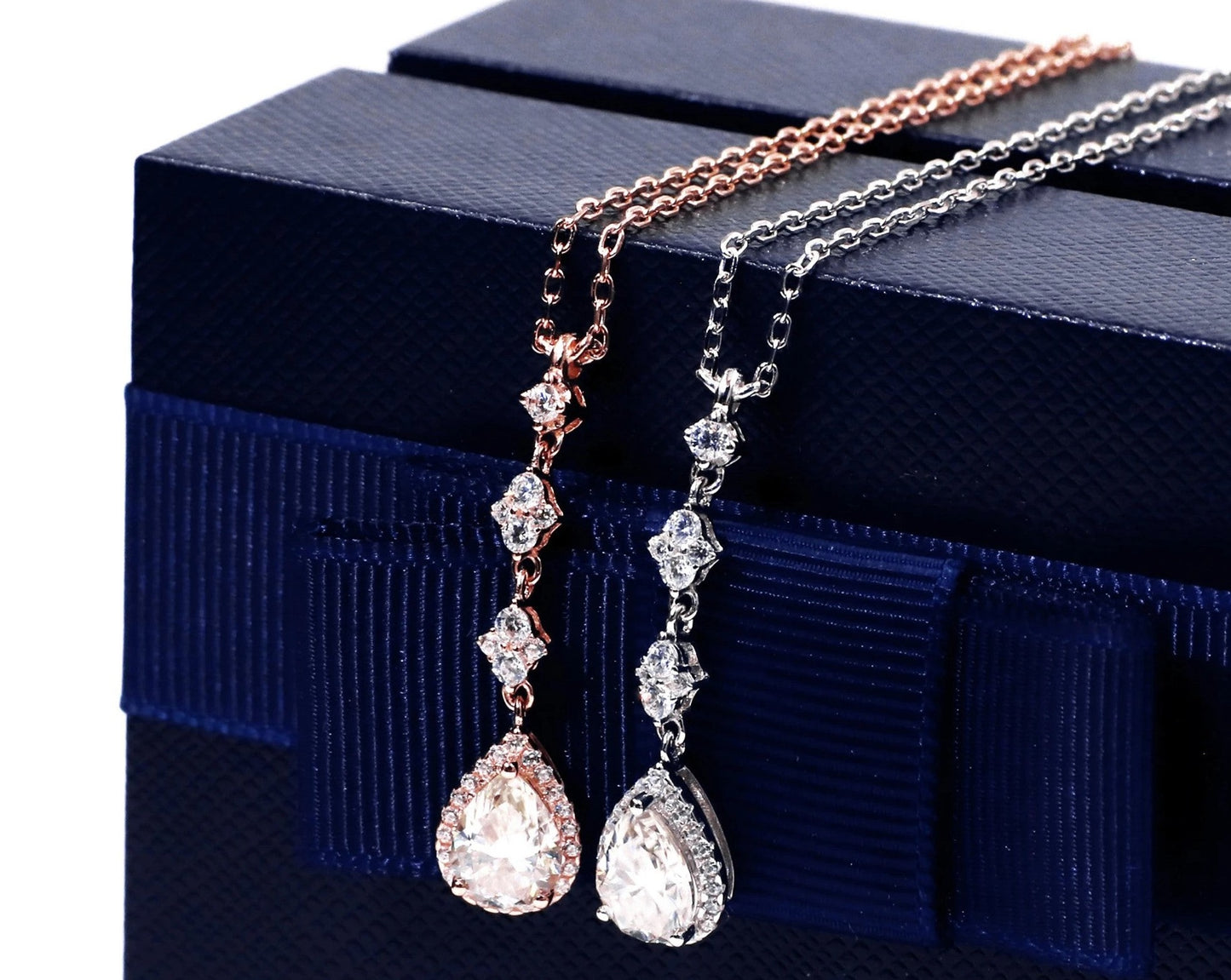 SSNL030-Serenity VVS Moissanite 925 Sliver 18K Gold Plated Pear Cut Water Drop Parties Necklaces